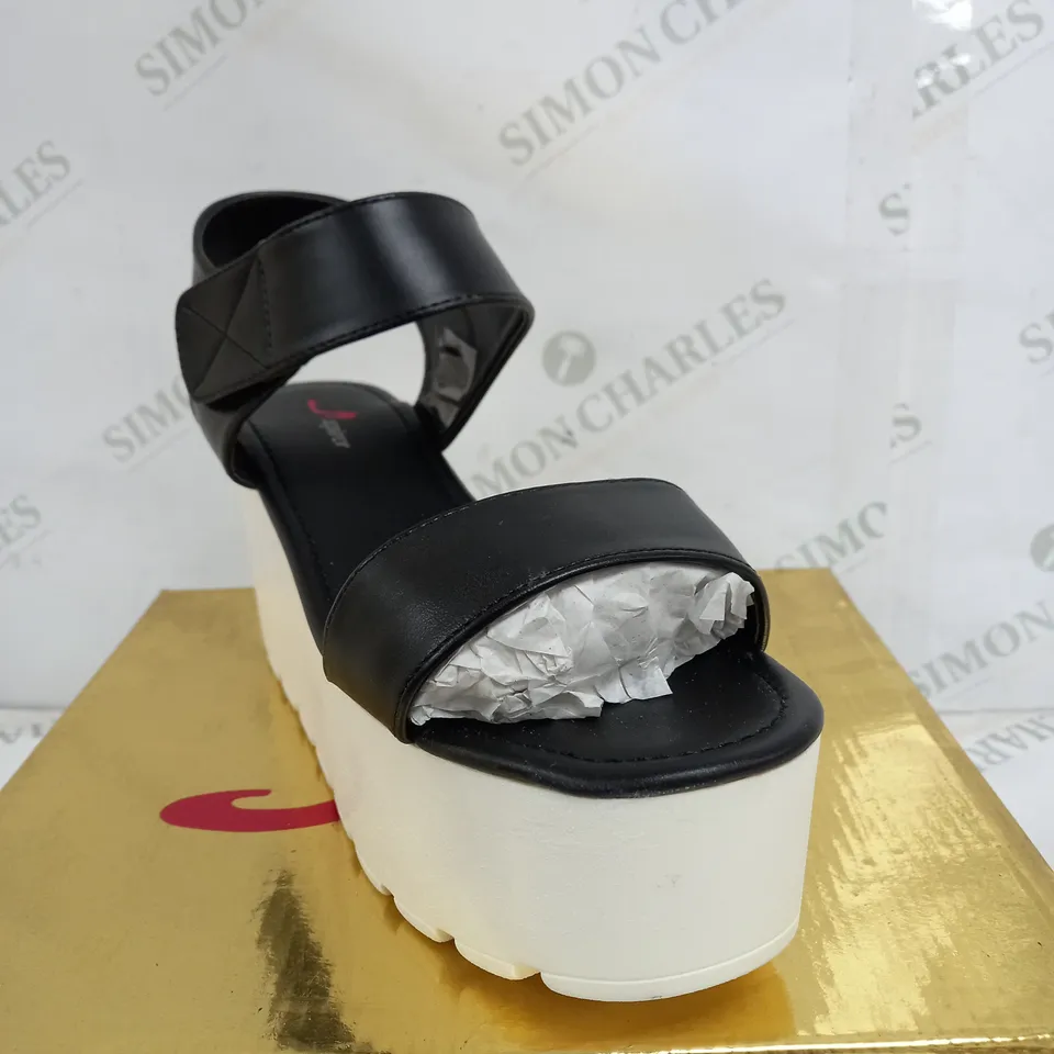 BOX OF 8 ASPIRER PLATFORM OPEN TOE SANDAL SHOES 