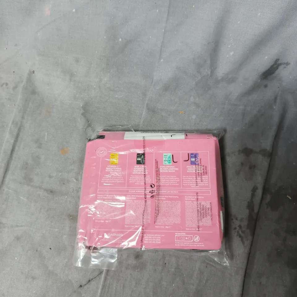 GARNIER MASK ESSENTIALS SKINCARE SET