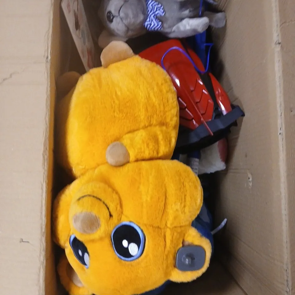 BOX OF APPROXIMATELY 12 ASSORTED TOYS TO INCLUDE: WOODEN TOASTER PLAYSET AND PITTER PATTER PET 