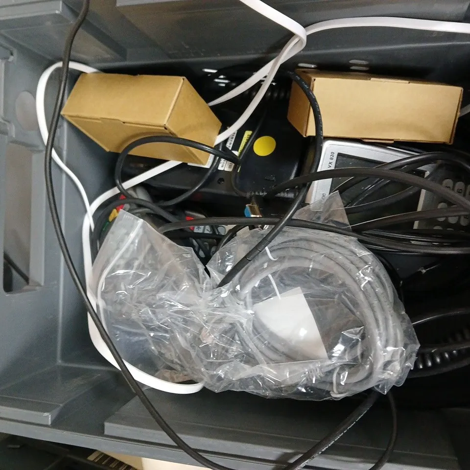 ASSORTED BOX OF ELECTRICAL ITEMS INCLUDES, WIFI ROUTERS, CHIP AND PIN MACHINES , HDMI CABLE ECT