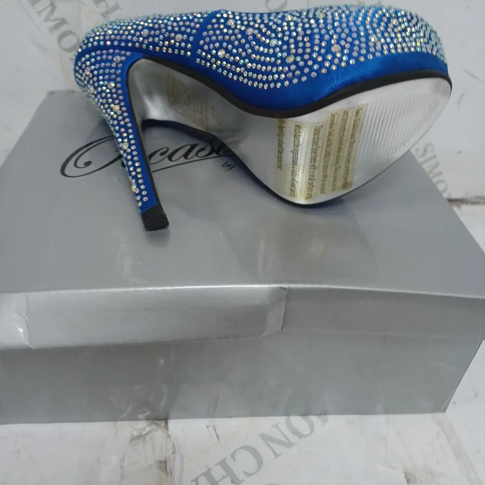 LOT OF 14 PAIRS OF OCCASIONS BY CASANDRA LADIES SHOES