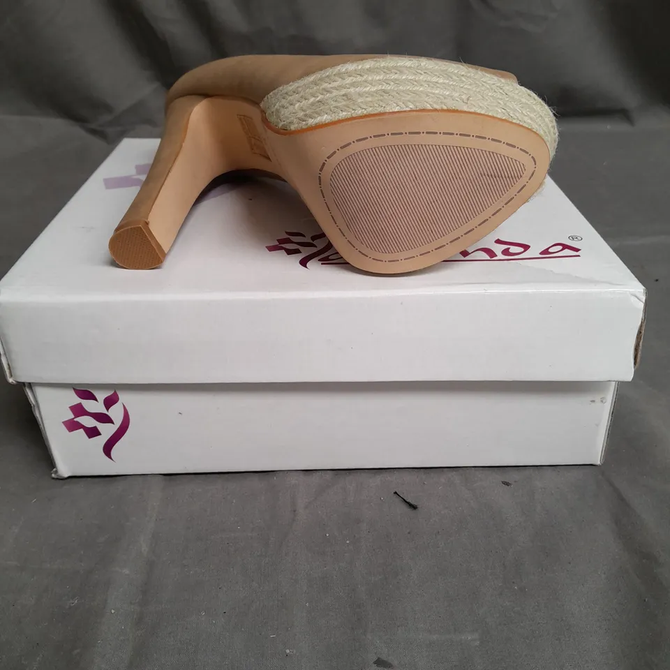 AVANDA LADIES HIGH HEELED PEEP TOE BEIGE SHOES SIZE EU 36