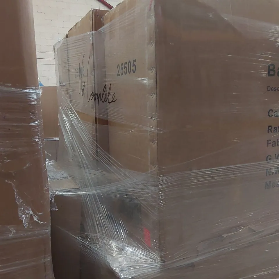 PALLET CONTAINING A LARGE QUANTITY OF ASSORTED INCOMPLETE GARDEN FURNITURE PARTS ECT