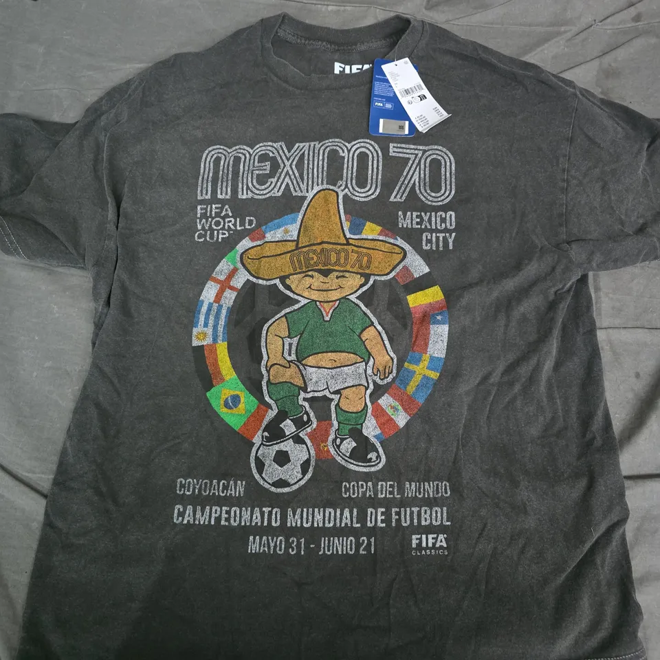 URBAN OUTFITTERS FIFA CLASSICS BLACK T‑SHIRT – MEXICO 70 WORLD CUP GRAPHIC, UK LARGE (L)