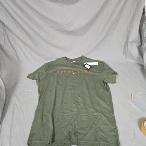 TOMMY JEANS OLIVE GREEN T-SHIRT UK XL
