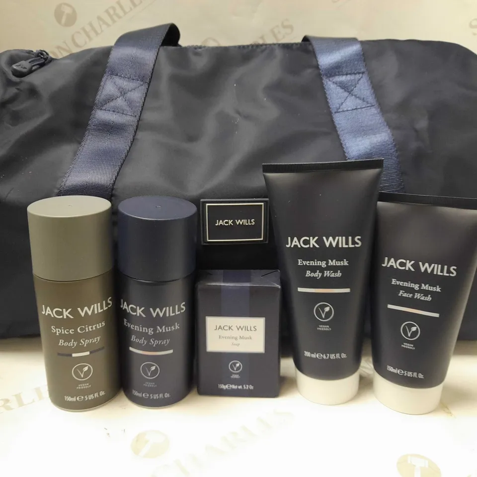 JACK WILLS GYM BAG SKINCARE GIFT SET