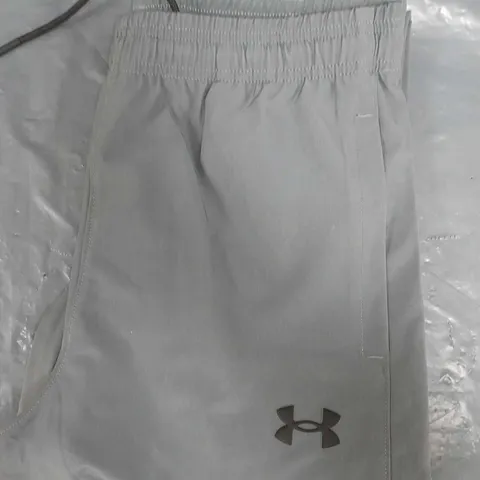 UNDER ARMOUR WOVEN CARGO JOGGERS IN GREY SIZE MEDIUM