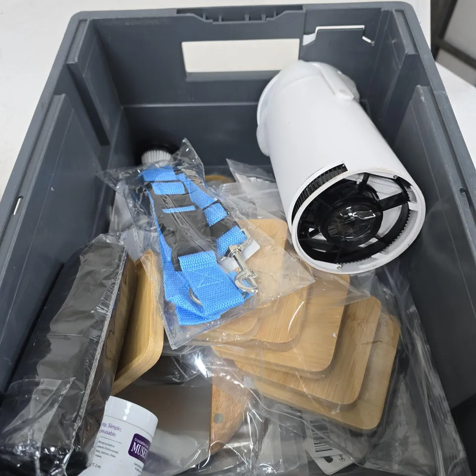 APPROXIMATELY 15 ASSORTED HOUSEHOLD PRODUCTS TO INCLUDE TOILET DUCK FRESH DISCS, THERMAL LABELS AND OLYMPIA KINGS TABLE FORKS