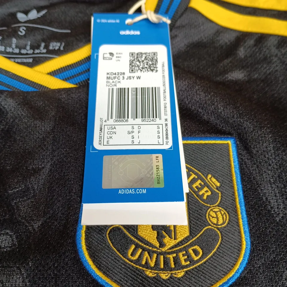 ADIDAS MANCHESTER UNITED FOOTBALL SHIRT UK SMALL TAGGED