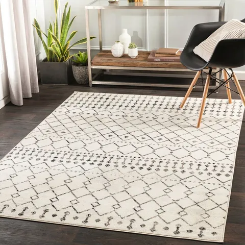 MALENA BLACK/OFF WHITE RUG 