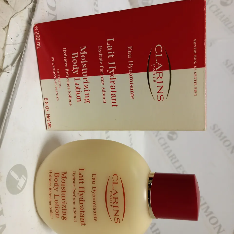 CLARINS MOISTURIZING BODY LOTION