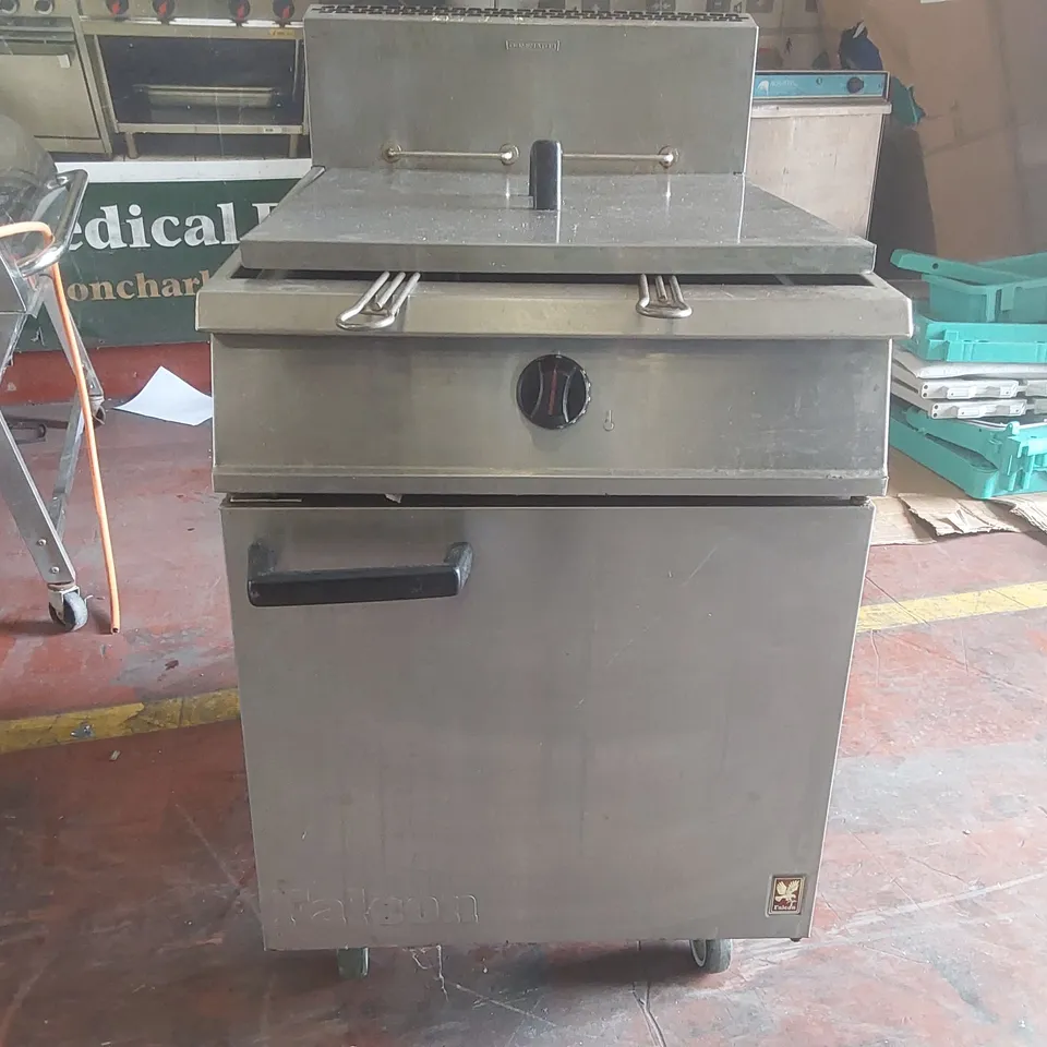FALCON DOMINATOR G2860 COMMERCIAL TWIN BASKET GAS FRYER