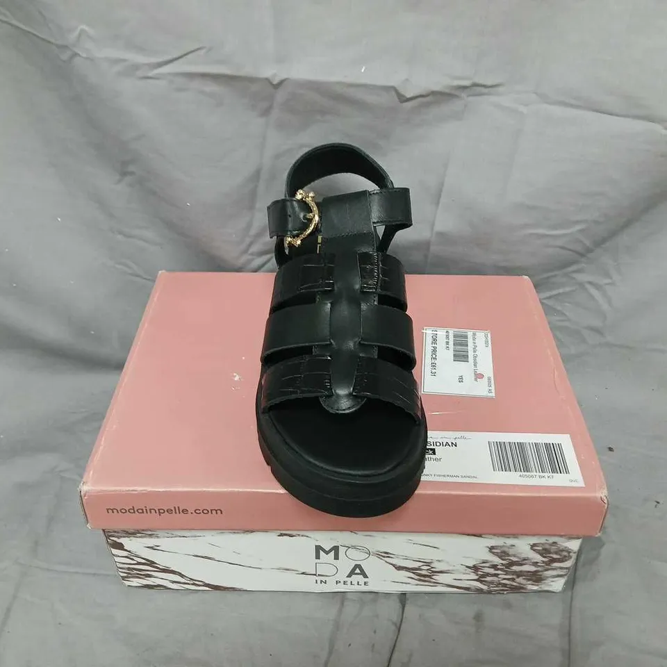 Moda in Pelle Obsidian Black Leather Chunky Fisherman Sandals – Women's, UK7 (EU40)