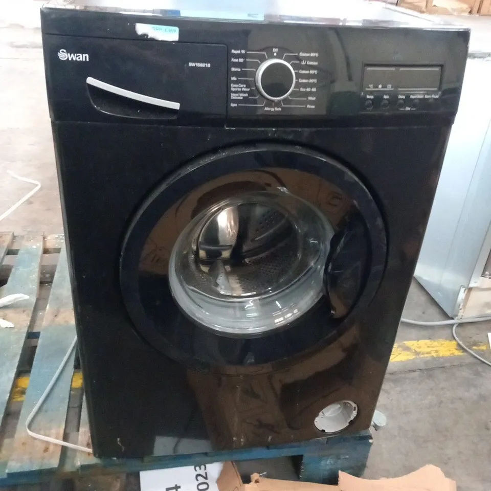 SWAN SW15821B WASHING MACHINE