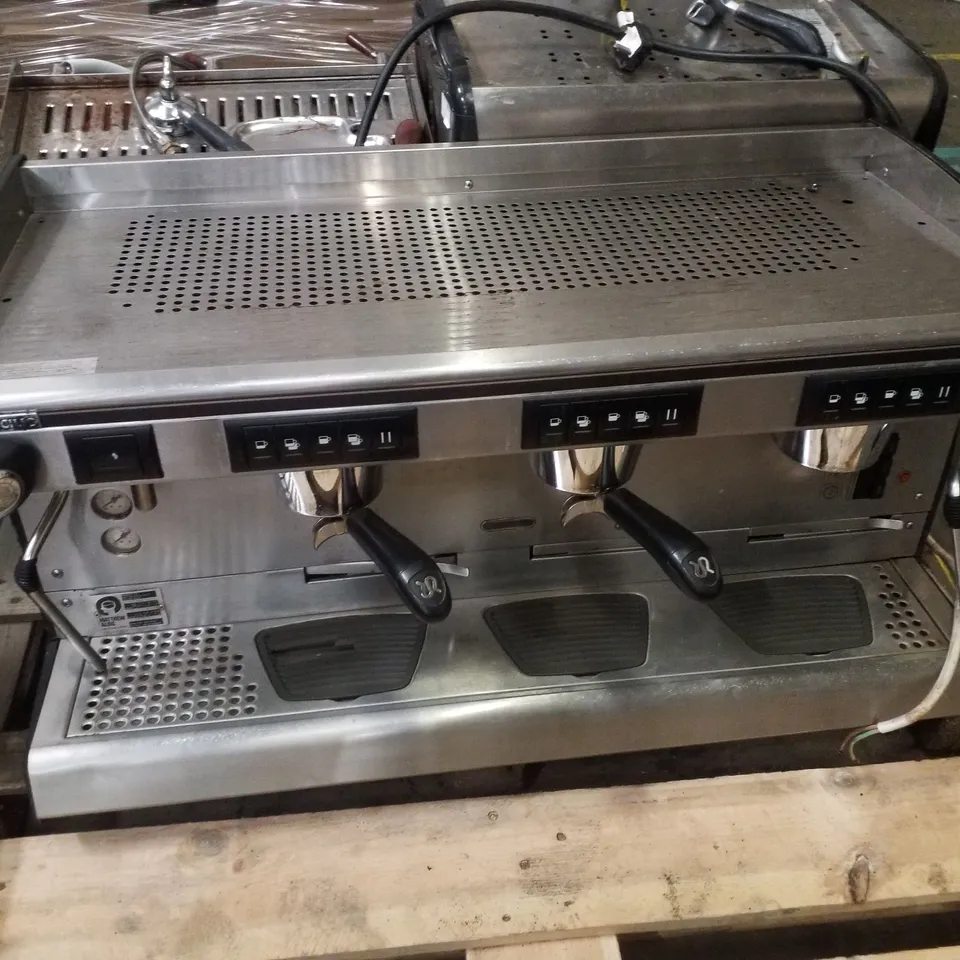 RANCILIO RAN7-3 COMMERCIAL 3 GROUP BARRISTA COFFEE MACHINE 