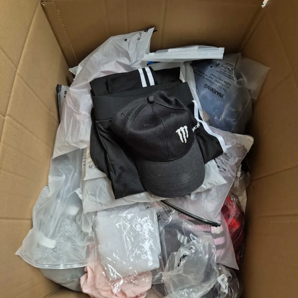 BOX OF APPROXIMATELY 20 ASSORTED CLOTHING ITEMS IN VARIOUS SHAPES, COLOURS AND SIZES