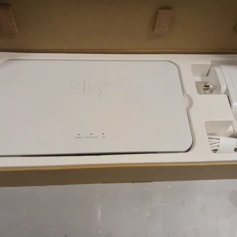 BOXED SKY BROADBAND BOOSTER WITH ACCESSORIES