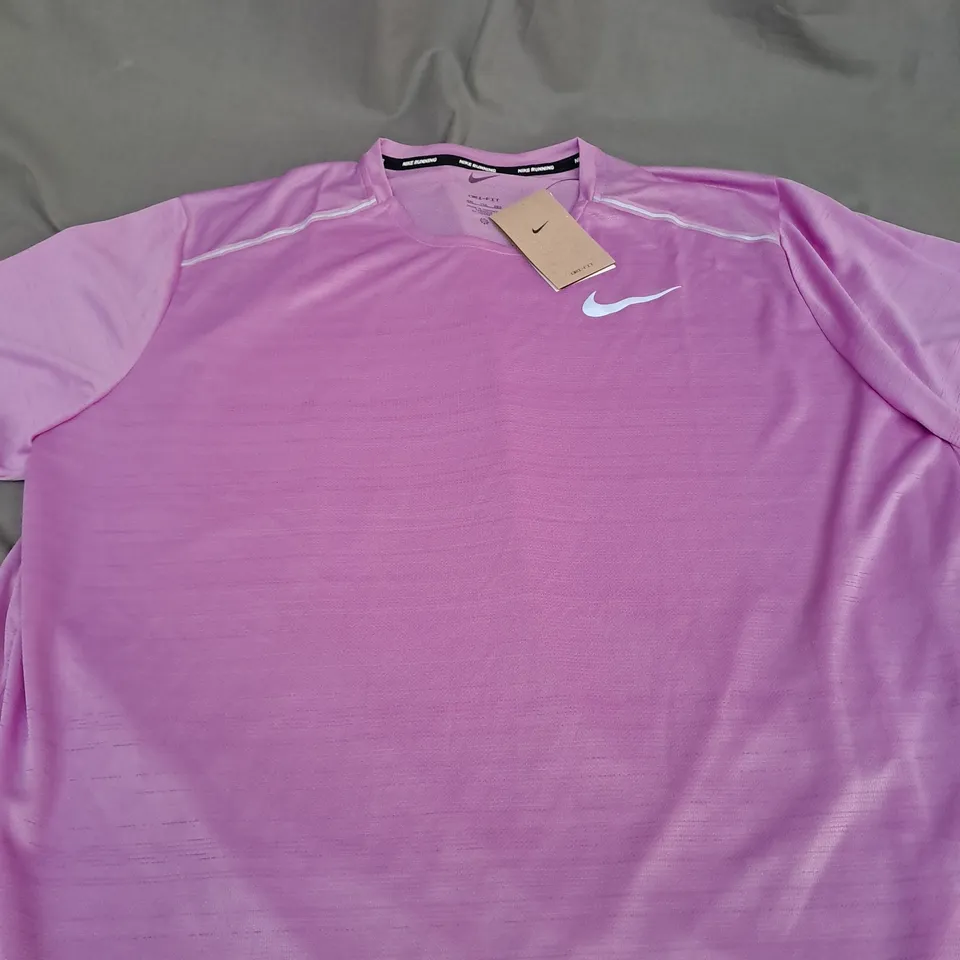 NIKE LOGO RUNNING T-SHIRT SIZE 2XL