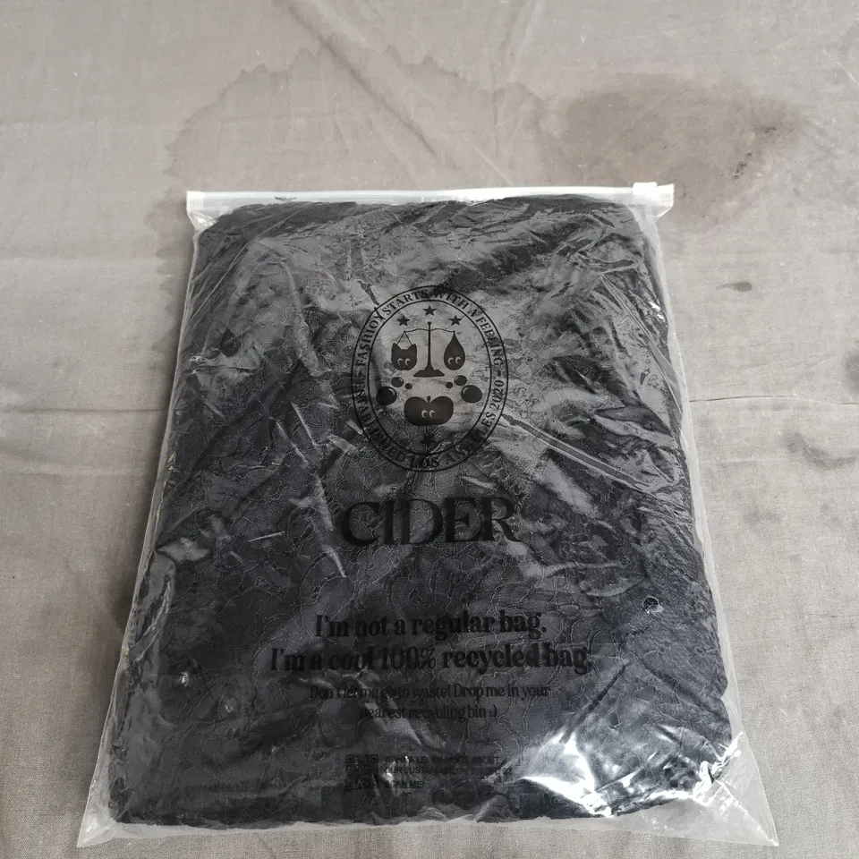 CIDER WOMAN'S GARMENT SIZE L 