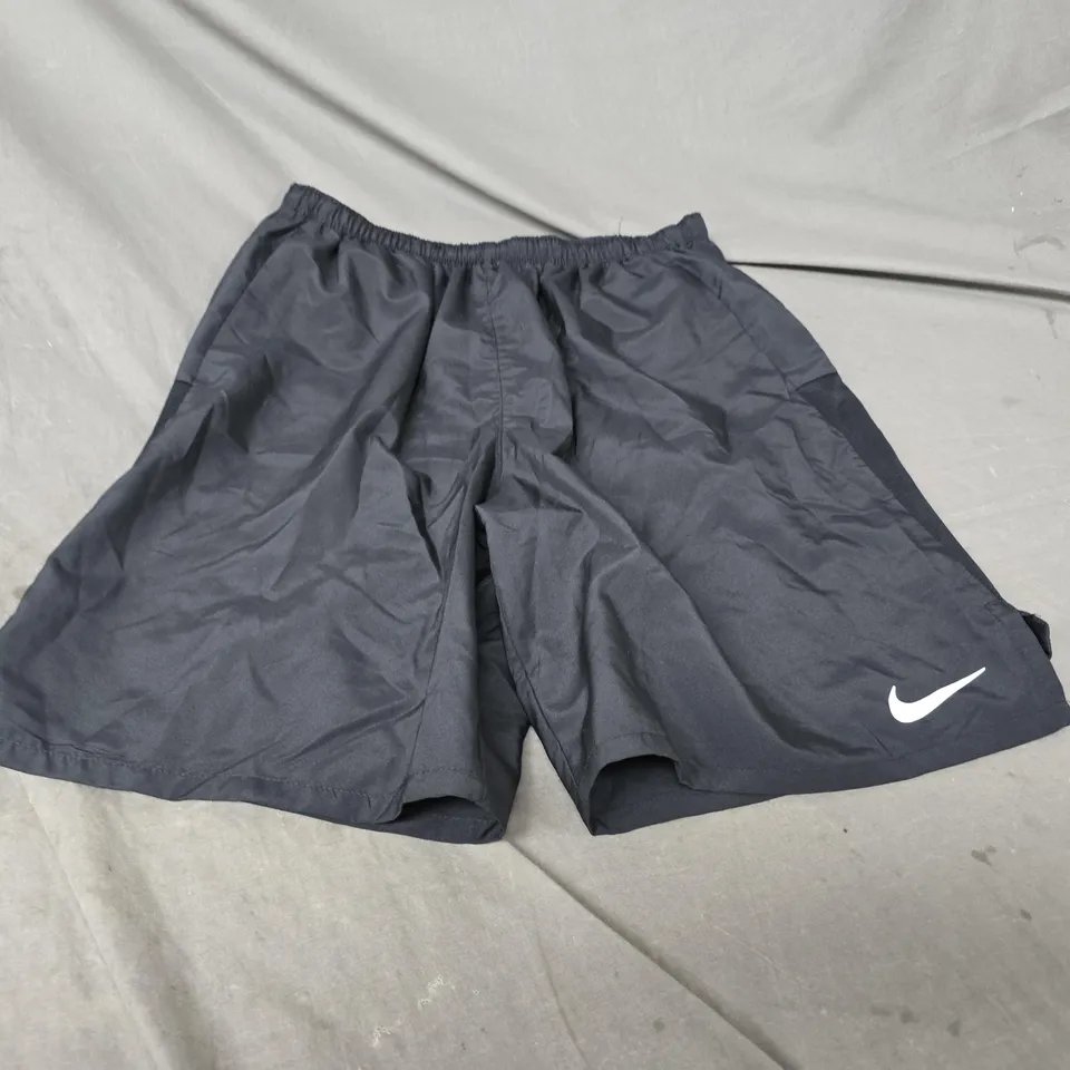 Nike Men's Athletic Shorts - SIZE XL