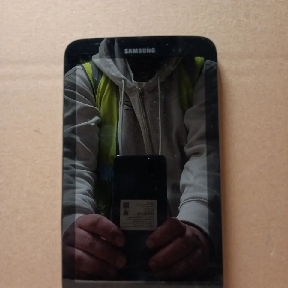 SAMSUNG TABLET - SM-T210