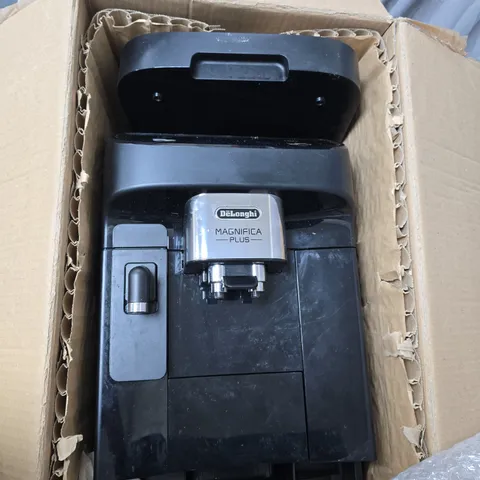 DELONGHI MAGNIFICA PLUS BEAN TO CUP COFFEE MACHINE - BLACK