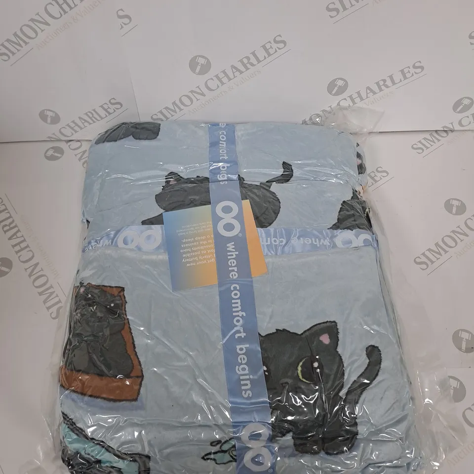 OODIE OVERSIZED WEARABLE BLANKET - SIZE NOT SPECIFIED - KITTEN PATTERN