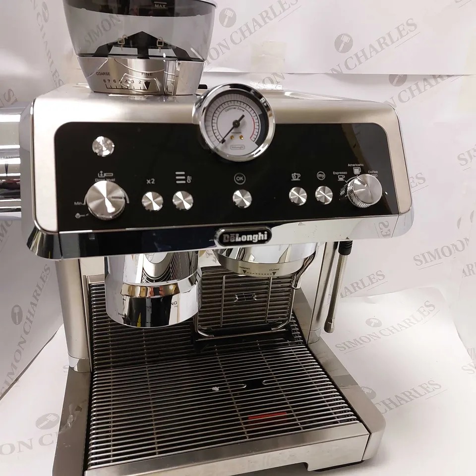 DELONGHI LA SPECIALISTA PRESTIGE COFFEE MAKER - SILVER