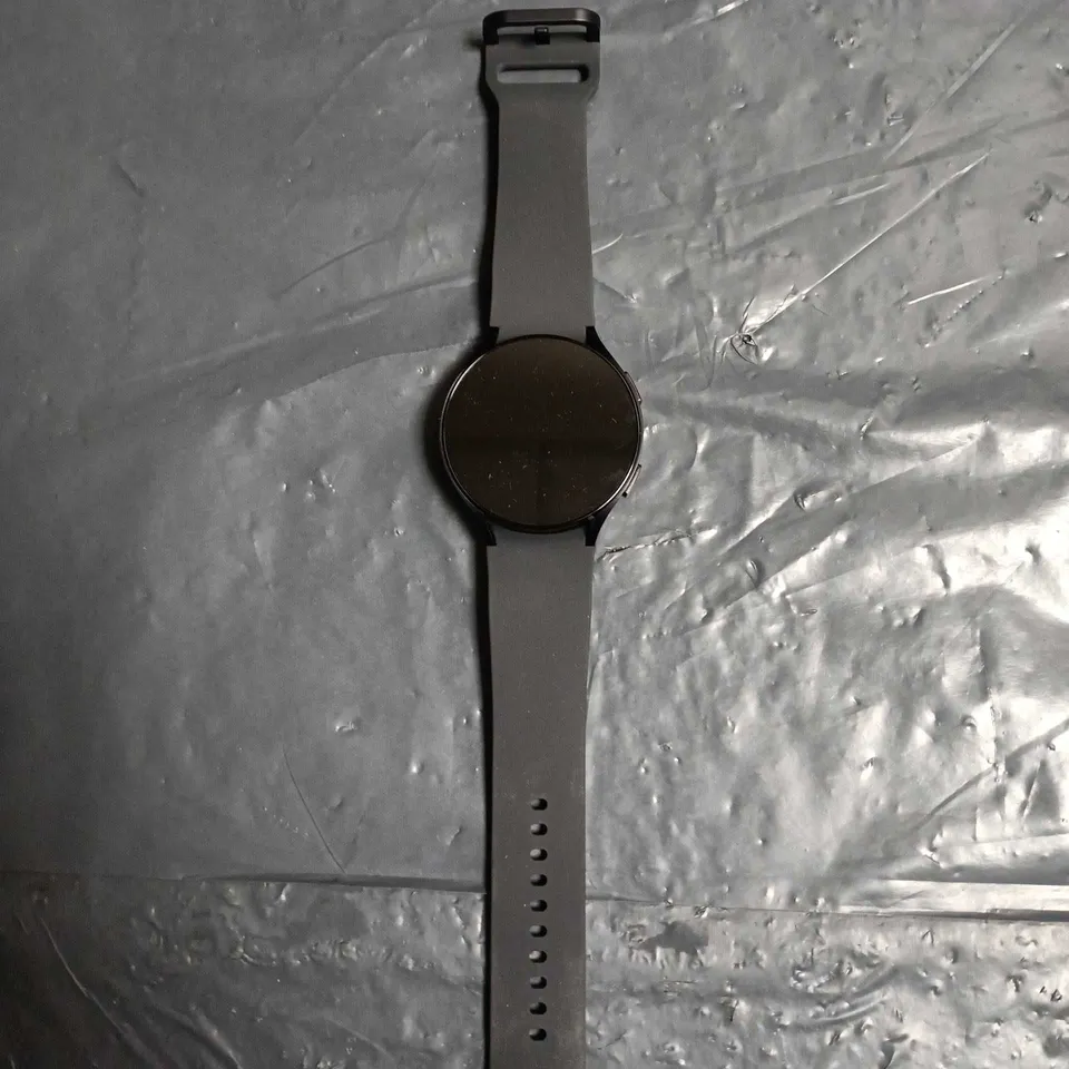 SAMSUNG GALAXY WATCH 6