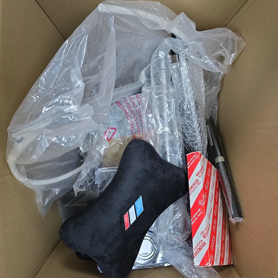 APPROXIMATELY 15 ASSORTED VEHICLE PARTS/ACCESSORIES TO INCLUDE WRENCH KIT, AIR REFINER, SEAT CUSHION ETC 