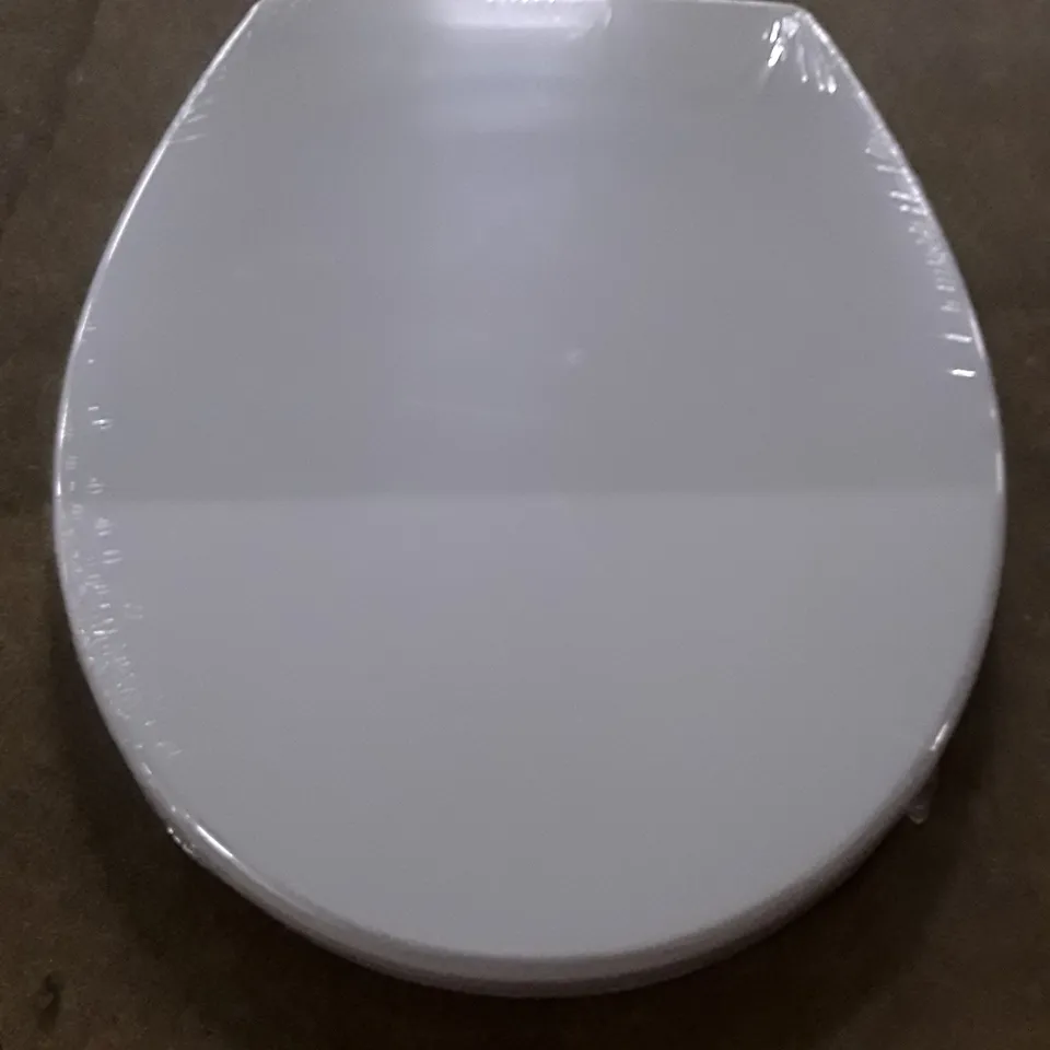 BOXED TOILET SEAT 
