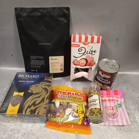 APPROXIMATELY 10 ASSORTED FOOD/DRINK PRODUCTS TO INCLUDE HARIBO, RICHARD ROYAL TEA, TRES RIOS COFFEE ETC 