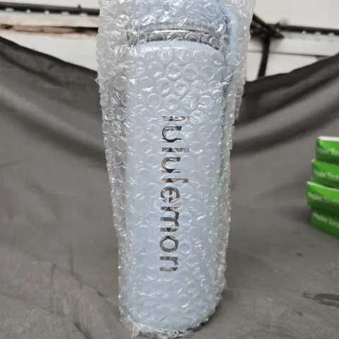 LULULEMON SPORTS BOTTLE IN BLUE