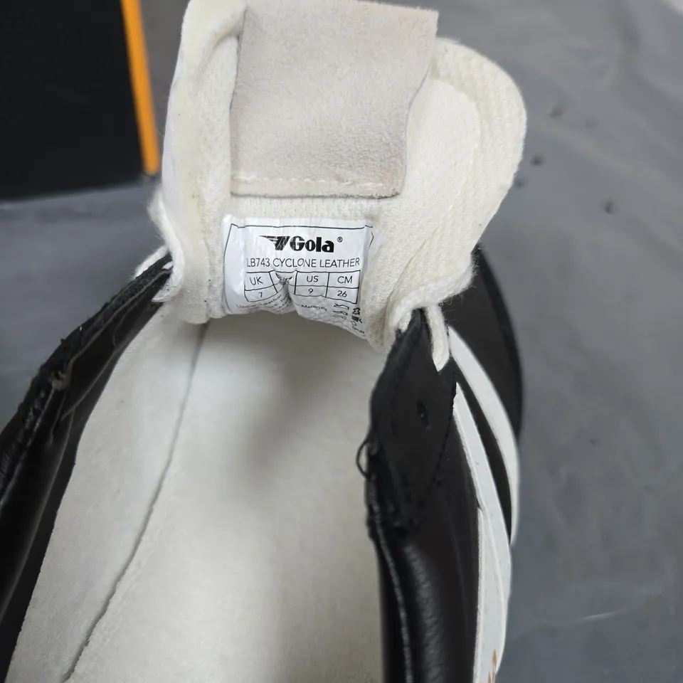 GOLA CYCLONE LEATHER TRAINERS, BLACK & WHITE, UK 7