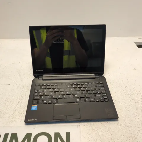 TOSHIBA SATELLITE PRO NB10T-A-10P LAPTOP – UK KEYBOARD, BLACK