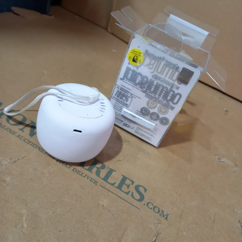 JUICE MARSHMALLOW MINI BLUETOOTH SPEAKER AND BOOMPRO SPEAKER