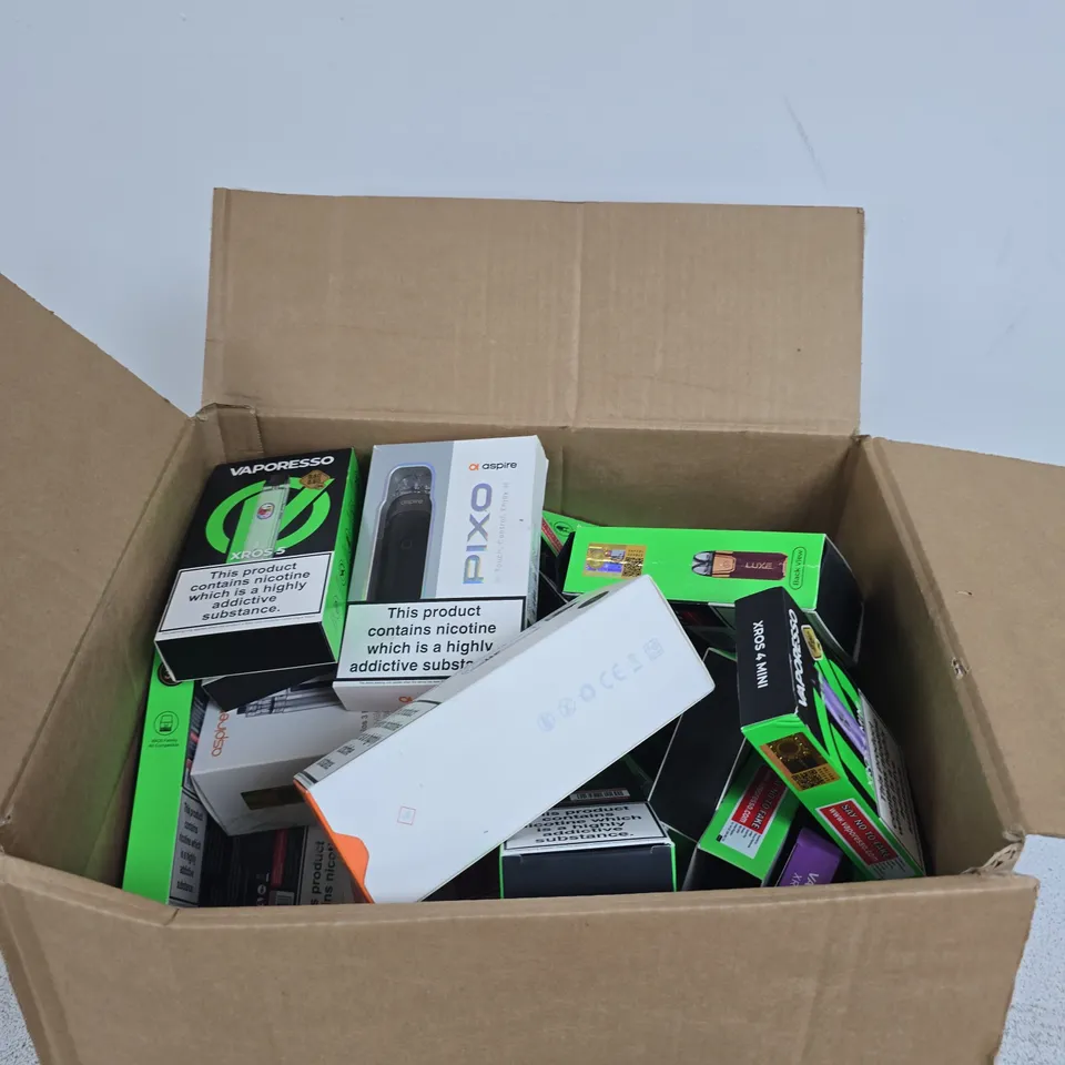 APPROXIMATELY 20 ASSORTED E-CIG PRODUCTS AND ACCESSORIES TO INCLUDE VAPORESSO, ASPIRE ETC