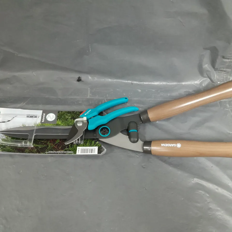 GARDENA NATURECUT HEDGE SHEARS 