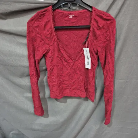 URBAN OUTFITTERS WOMEN'S RED LACE V-NECK TOP β UK SIZE M