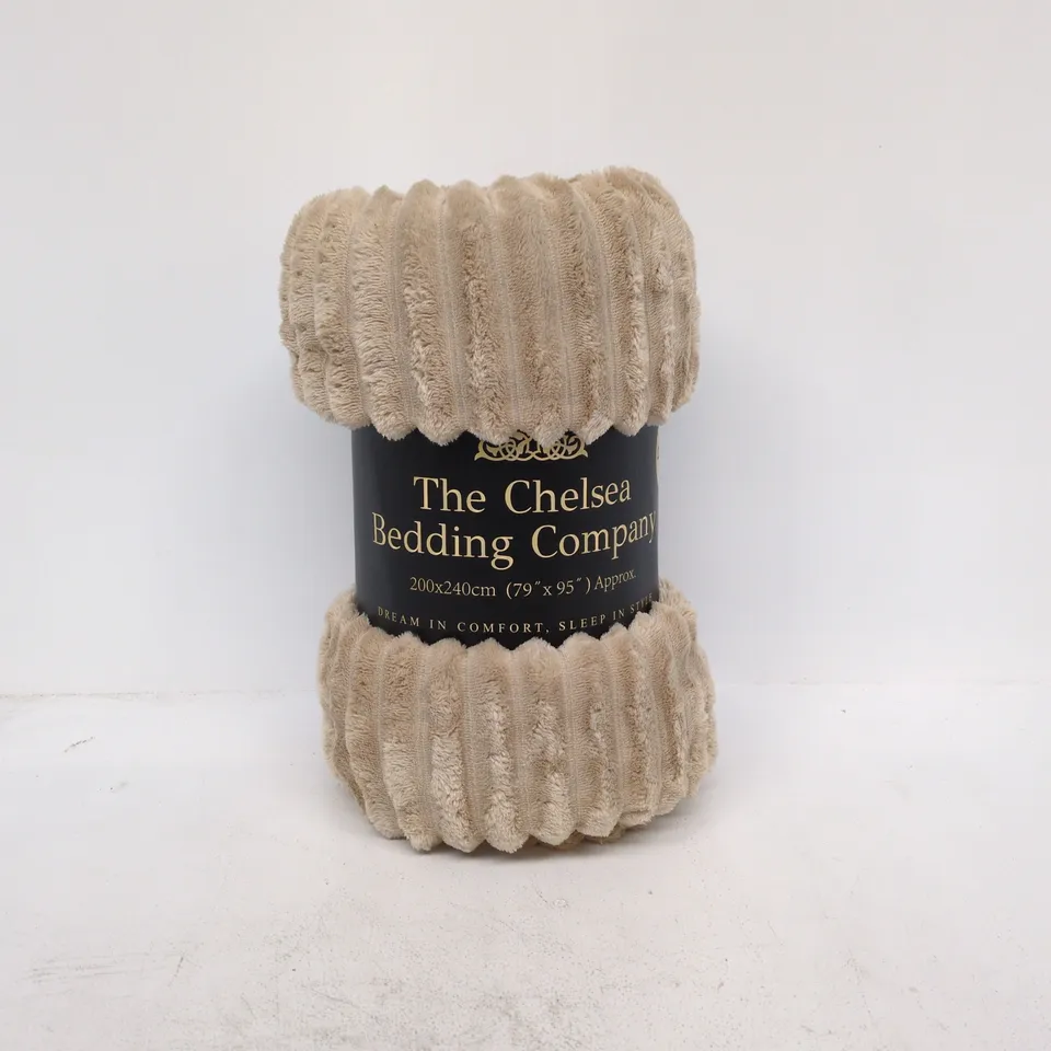 THE CHELSEA BEDDING COMPANY BEIGE PLUSH THROW – 200 X 240 CM