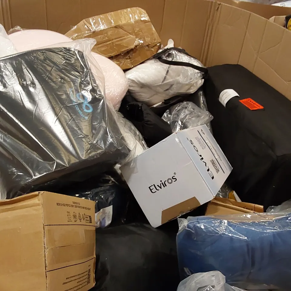 PALLET OF ASSORTED BEDROOM AND COMFORT BASED PRODUCTS TO INCLUDE; PILLOWS, SUPPORT SEAT CUSHIONS AND SIMILARLY RELATED GOODS 