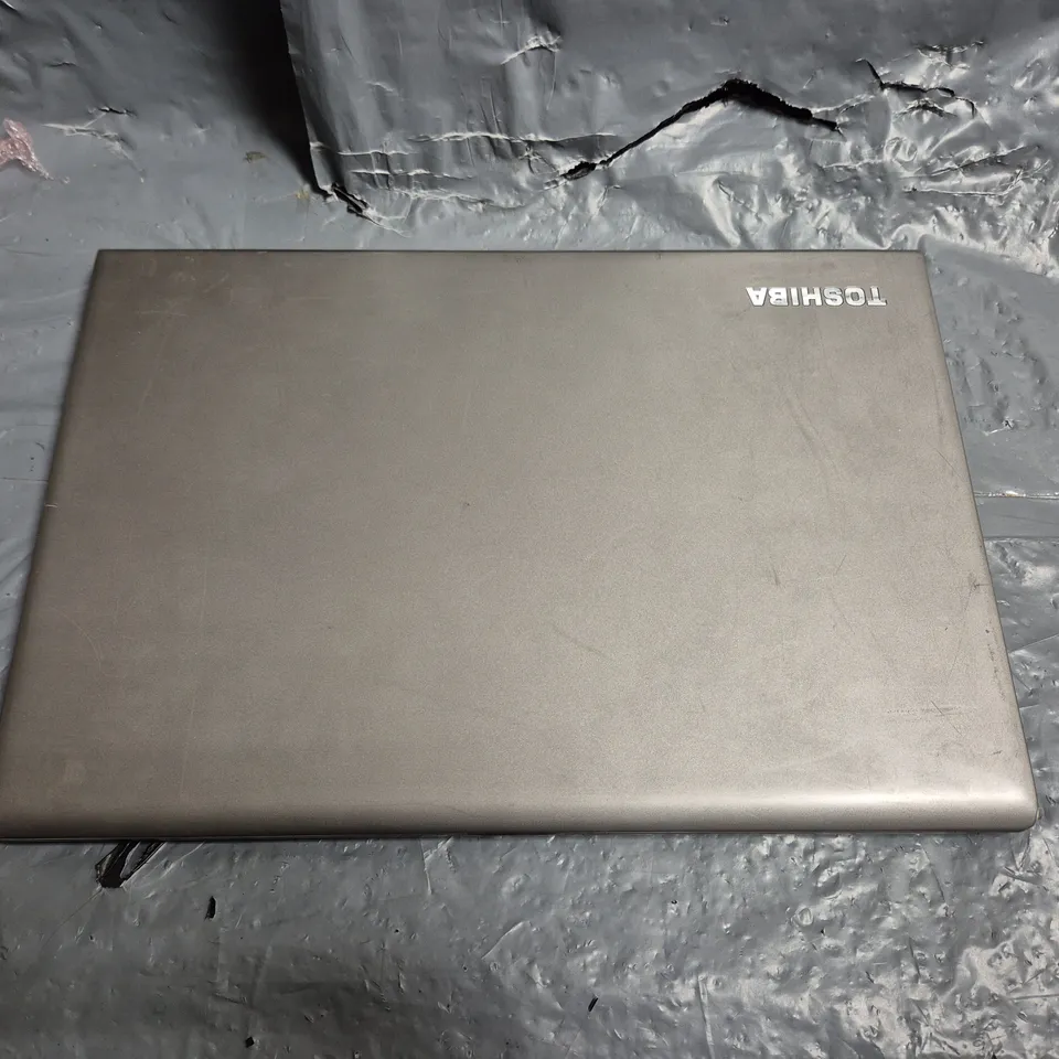 TOSHIBA TECRA Z40-C LAPTOP