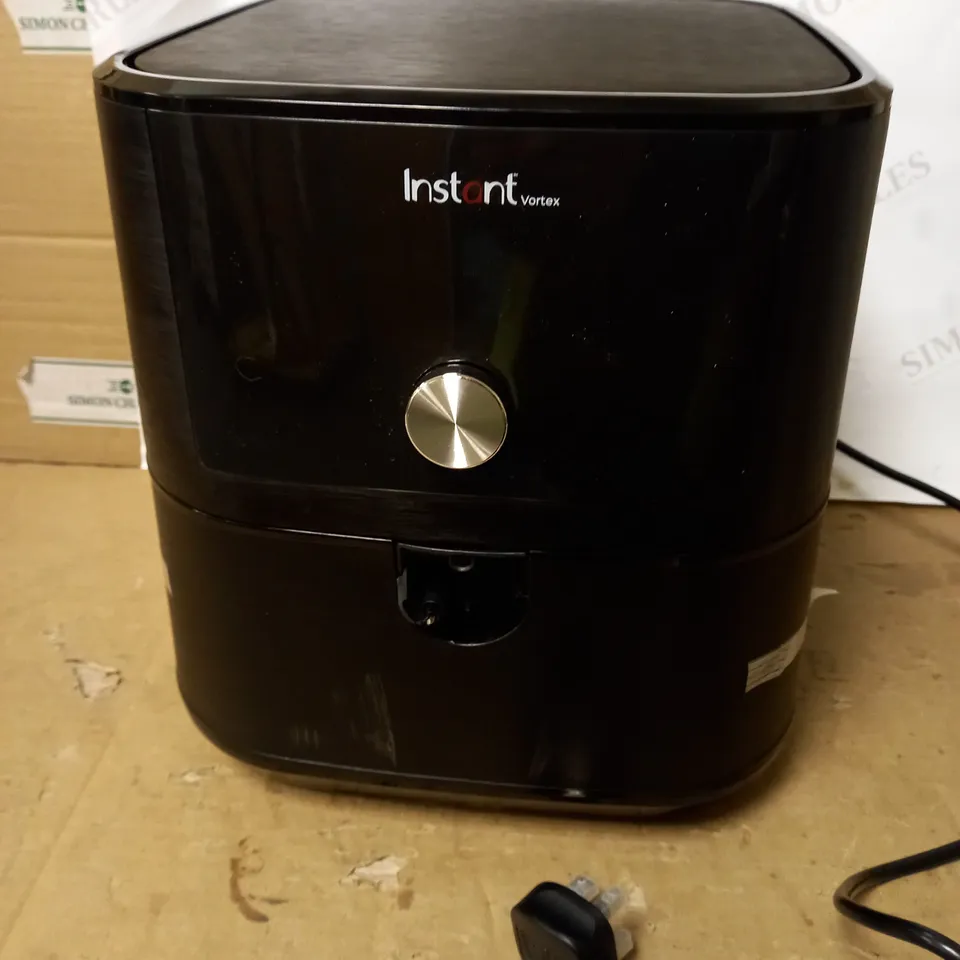 INSTANT POT VORTEX AIR FRYER