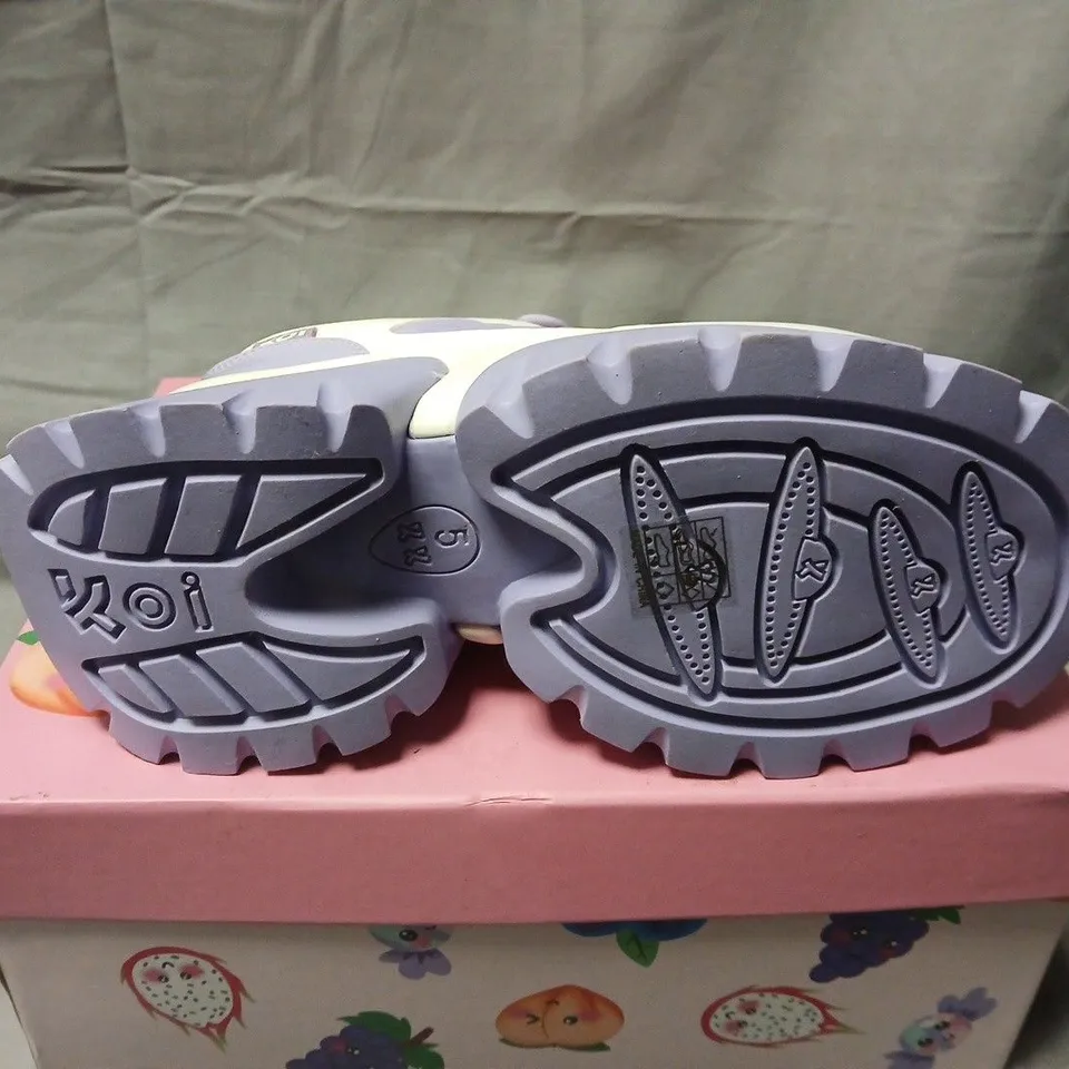 BOXED PAIR OF KOI FRUITTI TUTTI GRAPE JELLY TRAINERS IN PURPLE/WHITE SIZE UK 5
