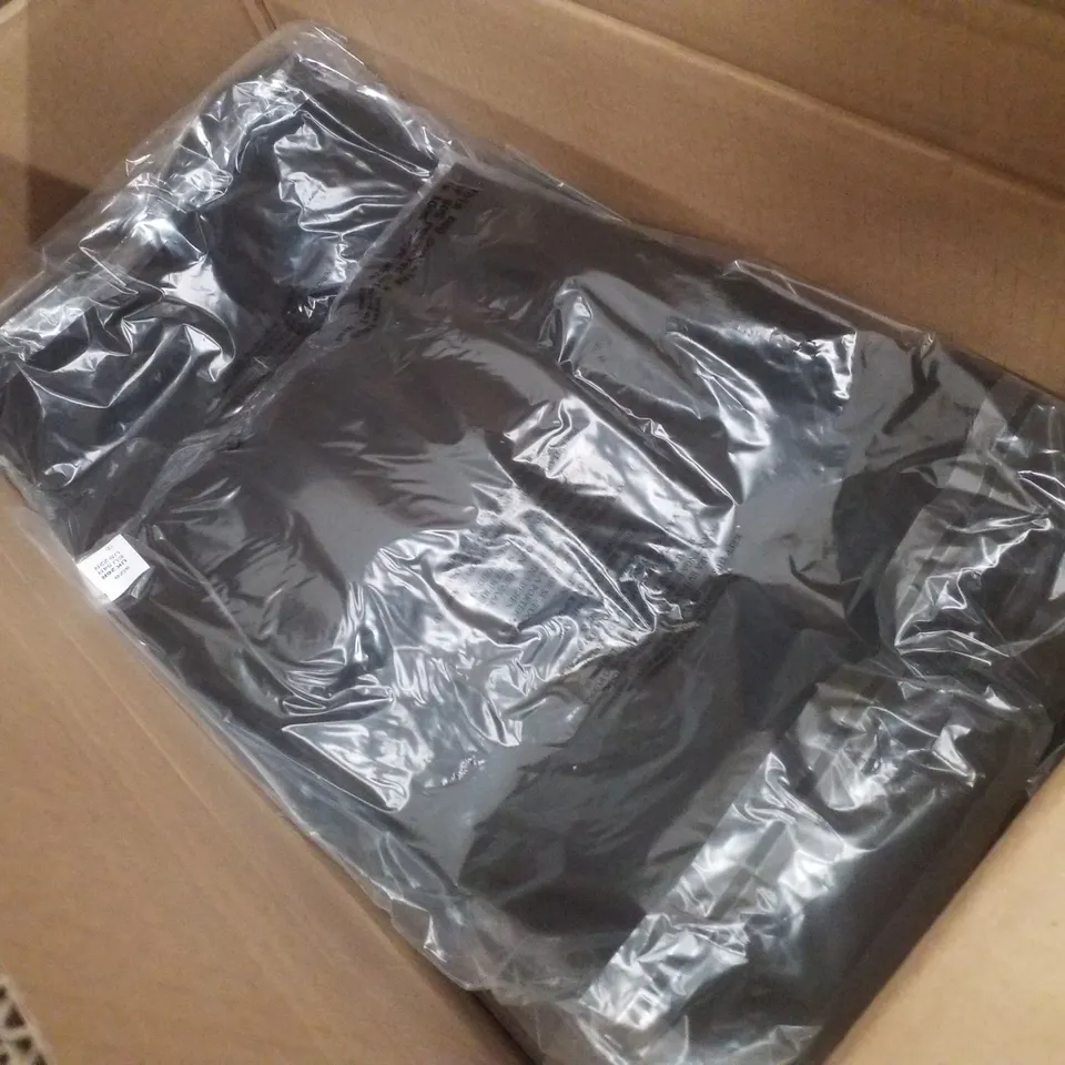 BOX CONTAINING APPROXIMATELY 5 BRAND NEW SIMPLY BE BLACK LYOCELL PLEAT DETAIL WIDE LEG JEANS - SIZE 26R