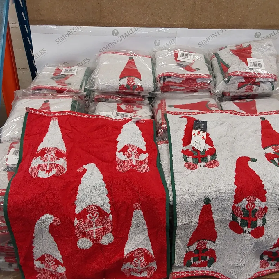 BOX OF APPROXIMATELY 45X 3PCS BRAND NEW CHRISTMAS GONK 100% COTTON GUEST TOWELS - 40 X 60CM (1 BOX)