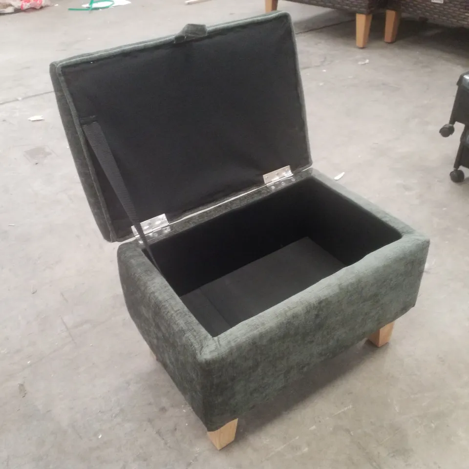 49CM WIDE OTTOMAN - GREEN CHENILLE 