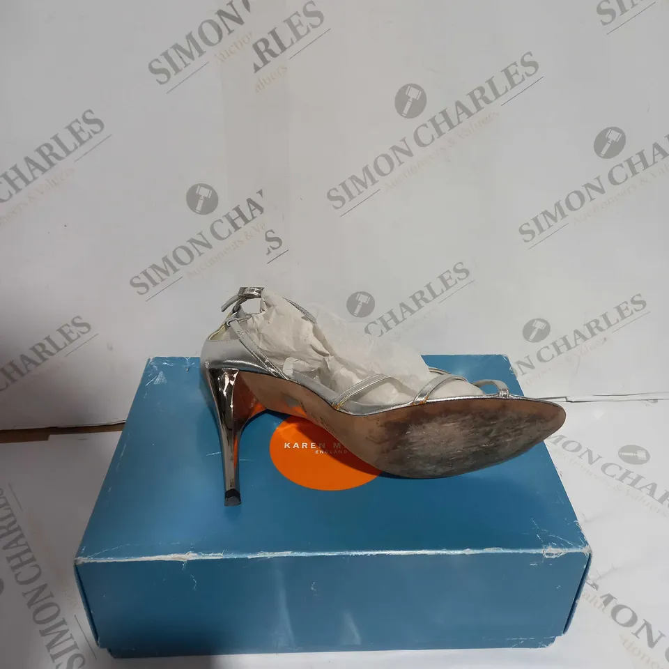 BOXED PAIR OF KAREN MILLEN SILVER SANDAL SIZE 39