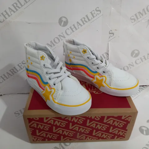 BOXED PAIR OF VANS SK8-HI ZIP RAINBOW CHILDRENS SHOES SIZE 8