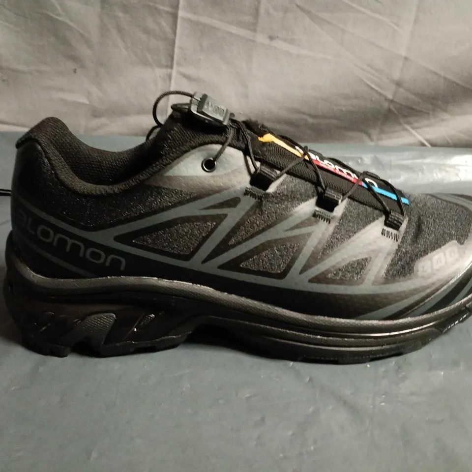 UNBOXED PAIR OF SALOMON TRAIL RUNNING SHOES – UK SIZE 7.5